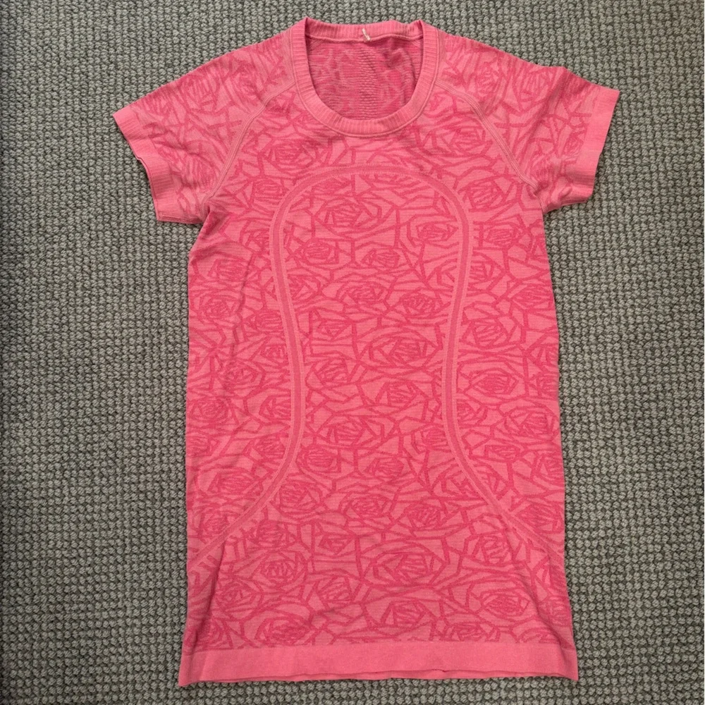 💖LULULEMON SWIFTLY TECH SHORT SLEEVE CREW💖 - Picture 2 of 6